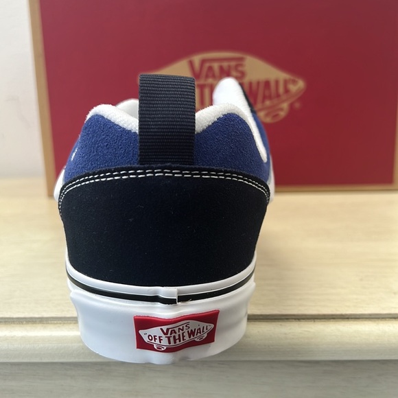 NIB - Vans Knu Skool Skate Shoe , Navy/True White - Picture 5 of 14
